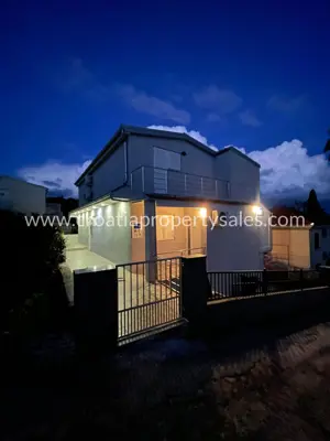 Haus 330 m², Rogoznica in der Nähe des Meeres und des Zentrums - 4