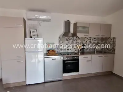 Haus 330 m², Rogoznica in der Nähe des Meeres und des Zentrums - 3