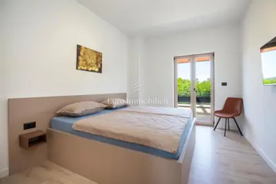 House 170 m², Labin - pool and yard 1,298 m² - 21