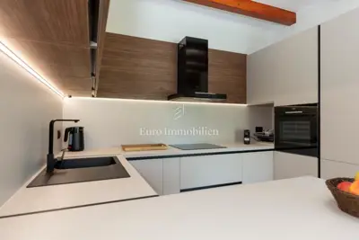 House 170 m², Labin - pool and yard 1,298 m² - 13