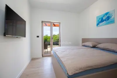 House 170 m², Labin - pool and yard 1,298 m² - 17