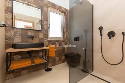 House 170 m², Labin - pool and yard 1,298 m² - 18