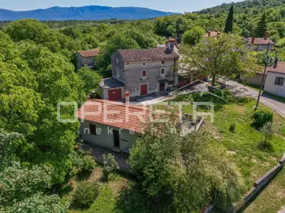 Grundstück 23.900 m², Šumber - drei Steinhäuser und Ruhe - 19