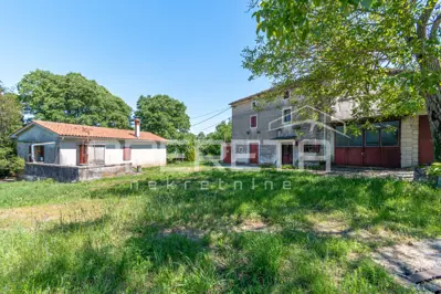 Grundstück 23.900 m², Šumber - drei Steinhäuser und Ruhe - 3