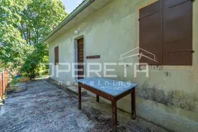 Grundstück 23.900 m², Šumber - drei Steinhäuser und Ruhe - 12