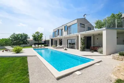 Vila 209 m², Orihi u Barbanu, bazen i otvoren pogled - 6
