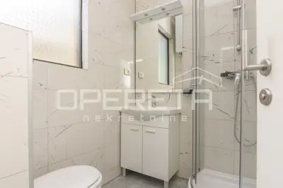 Poslovni prostor 44 m², Donji grad, mirno dvorište - 5