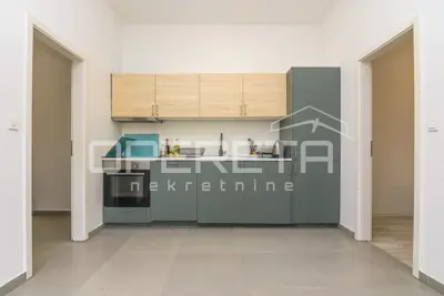 Poslovni prostor 44 m², Donji grad, mirno dvorište - 4
