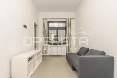 Poslovni prostor 44 m², Donji grad, mirno dvorište - 8