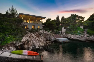 Villa 309 m², Koločep kod Dubrovnika, prvi red do mora