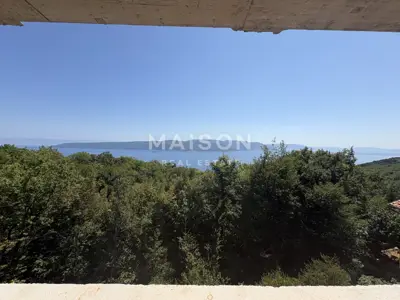 Vila, Brseč - panoramski pogled na more i Cres - 8