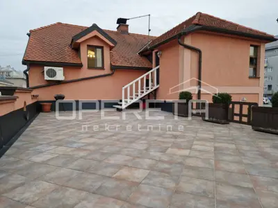 House 130 m², Gospić Centar - apartment and commercial premises - 7