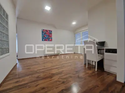 House 130 m², Gospić Centar - apartment and commercial premises - 15