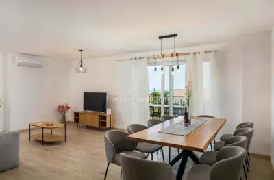 Vila 170 m², Sveti Lovreč Labinski - pogled na more i bazen - 4