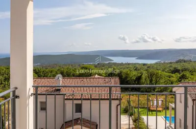 Vila 170 m², Sveti Lovreč Labinski - pogled na more i bazen - 16