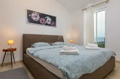 Vila 170 m², Sveti Lovreč Labinski - pogled na more i bazen - 12