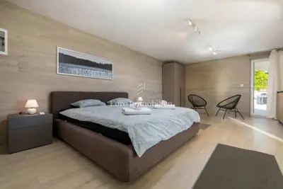 Vila 170 m², Sveti Lovreč Labinski - pogled na more i bazen - 19