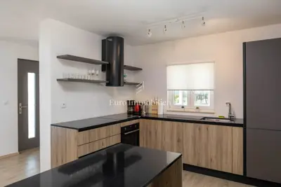 Vila 170 m², Sveti Lovreč Labinski - pogled na more i bazen - 7