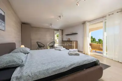 Vila 170 m², Sveti Lovreč Labinski - pogled na more i bazen - 13