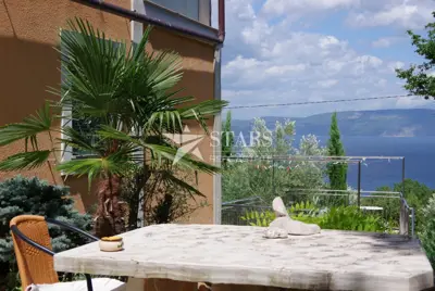 Haus zum Kauf in Labin, 450 m² - 2