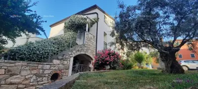 Stan 82 m², Brtonigla, pogled na more