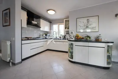 House for sale in Škurinje, 240 m² - 3
