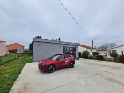 Haus in Pula, Centar - Geschäftsraum und Wohnung - 2