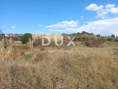 Building plot, Šijana - by the main road, good location - 3