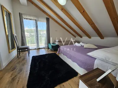 Villa 380 m², Koprivno - Pool und Panoramablick - 8