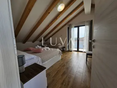 Villa 380 m², Koprivno - Pool und Panoramablick - 5