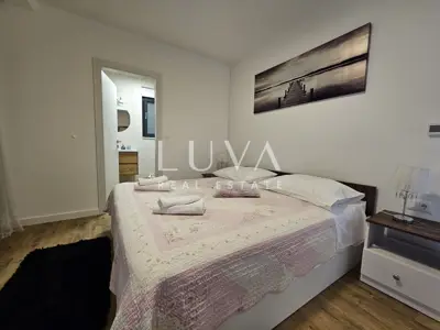 Villa 380 m², Koprivno - Pool und Panoramablick - 14