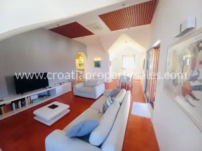 Apartment, Brač, 112 m², 3-bedroom, 540 000 € - 3