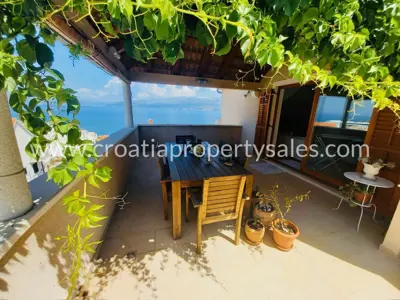 Wohnung, Brač, 112 m², 3-Zimmer, 540 000 €