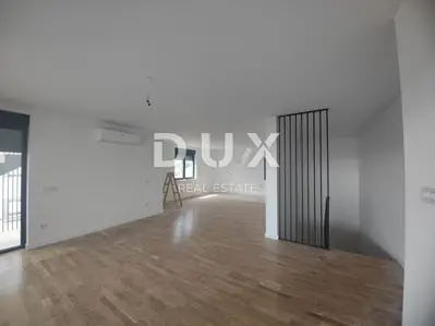 Penthouse 270 m², Krk - pool and panoramic view - 22