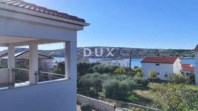 House 214 m², Barbat na Rabu - 100 m from the sea and boat moorings - 22