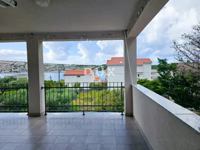 House 214 m², Barbat na Rabu - 100 m from the sea and boat moorings - 20