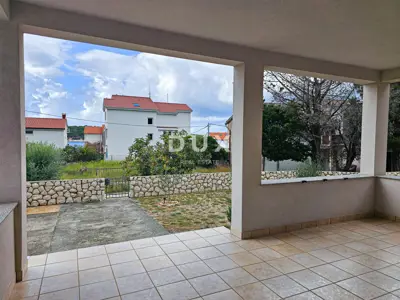 House 214 m², Barbat na Rabu - 100 m from the sea and boat moorings - 10