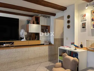 Apartment 71 m², Pula - Kaštanjer, two-level Austro-Hungarian - 16