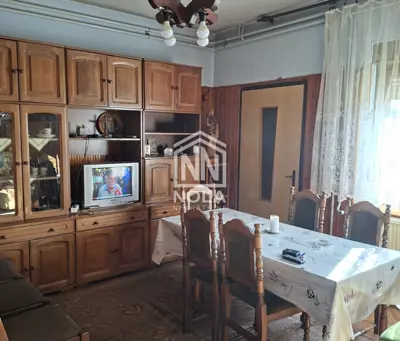 Kuća 300 m², Žarovnica - imanje uz potok i bunar - 14