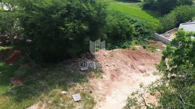 Građevinsko zemljište 800 m², Labin - struja i voda na terenu - 3