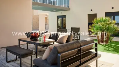 Villa 255 m², Omiš - near the sea - 10