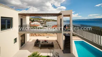Villa 255 m², Omiš - near the sea