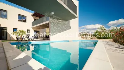 Villa 255 m², Omiš - near the sea - 2