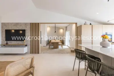 House 240 m², Trogir - south orientation and top location - 8