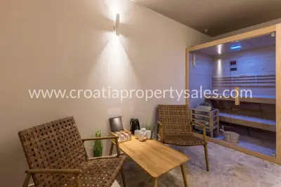 House 240 m², Trogir - south orientation and top location - 5
