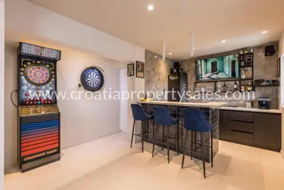 House 240 m², Trogir - south orientation and top location - 3