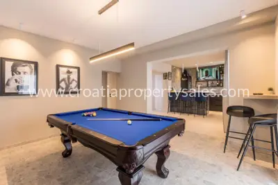 House 240 m², Trogir - south orientation and top location - 2