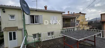 House 240 m², Labin - near the center and two apartments - 13