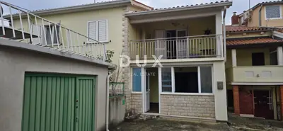 House 240 m², Labin - near the center and two apartments - 5