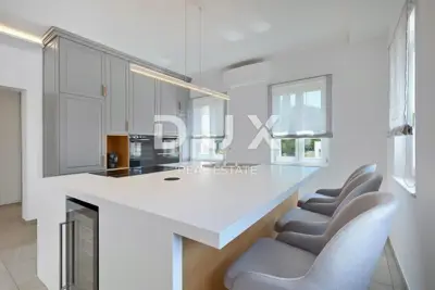 Villa 438 m², Rovinj - luxuriöse Familienvilla mit Pool - 20